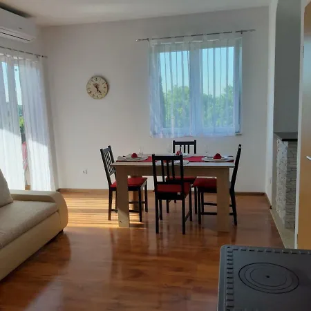 Apartman Igy Vinkuran Exterior foto